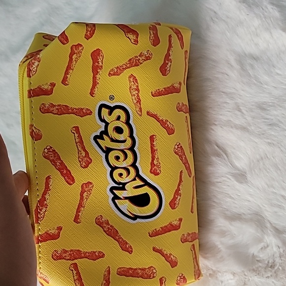 🔥 Flaming Hot Cheetos Make up Bag - Picture 3 of 5